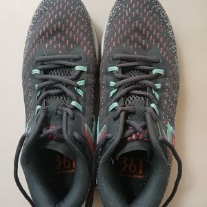 361 Spire 4, Size 8.5 Womens Athletic Shoes